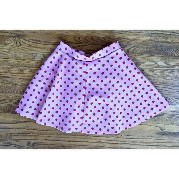 HOT TOPIC Pink Strawberry Lace Up Mini Roller Skirt    Women's Size Large - Picture 4 of 7